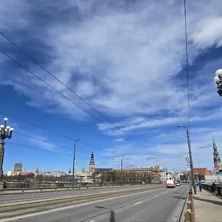 Appartement Old Over The River, Free Parking, Up To 4ppl. Self Check-in\out