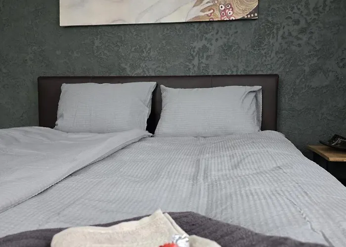 Appartement Old Over The River, Free Parking, Up To 4ppl. Self Check-in\out *