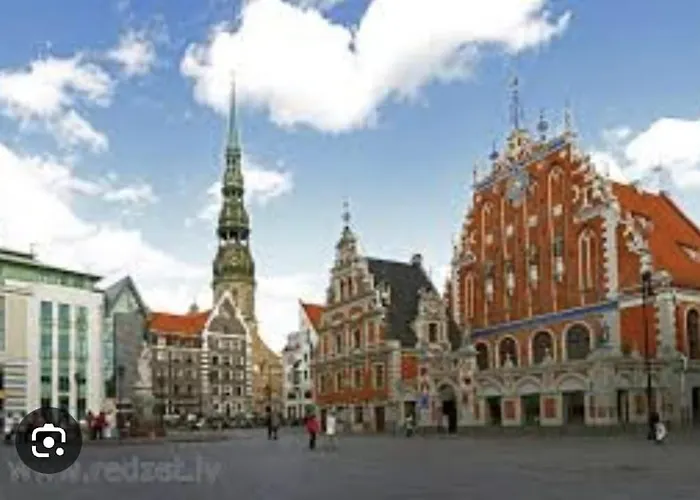 Old Over The River, Free Parking, Up To 4ppl. Self Check-in\out Riga